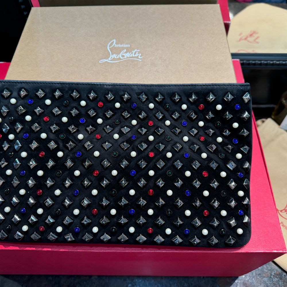 Handbags Christian Louboutin Black Suede Loubiposh Spiked Tudor Clutch Bag - Picture 3 of 9
